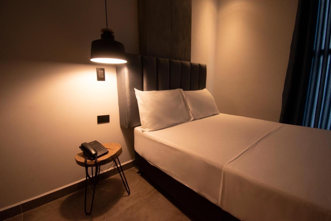 Hotel Appartments Medellin Bagian luar foto
